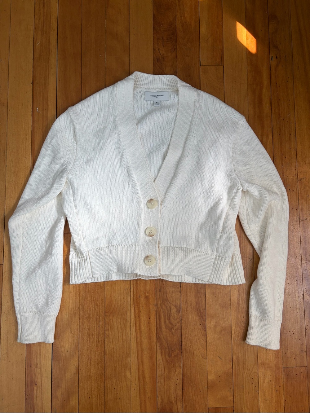 Banana Republic Ivory V-Neck Button Crop Cardigan